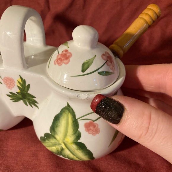 Cute sugar and… (something) bowls! Made in AMERICA! (Northlake, Illinois) - Picture 4 of 9